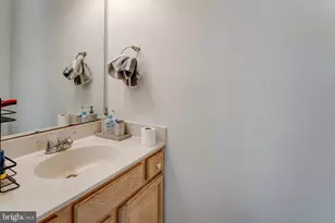 20403 Ivybridge Ct, Montgomery Village, MD 20886 - Photo 18