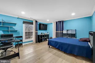 10904 Gainsborough Rd, Potomac, MD 20854 - Photo 16