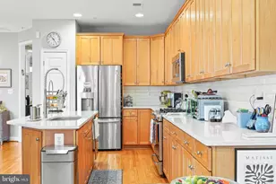 808 Oak Knoll Terrace, Rockville, MD 20850 - Photo 10