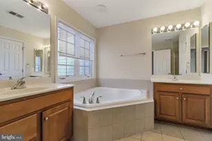 725 Ridgemont Ave, Rockville, MD 20850 - Photo 16