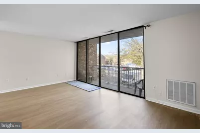 740 Quince Orchard Boulevard #102, Gaithersburg, MD 20878 - Photo 4