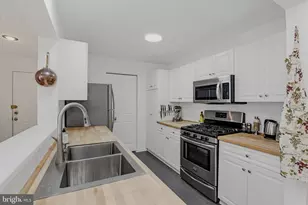 10007 Vanderbilt Cir, Rockville, MD 20850 - Photo 16