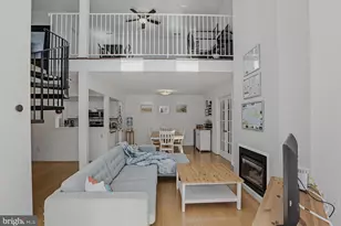 10007 Vanderbilt Cir, Rockville, MD 20850 - Photo 10