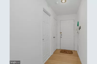 10007 Vanderbilt Circle #12, Rockville, MD 20850 - Photo 6