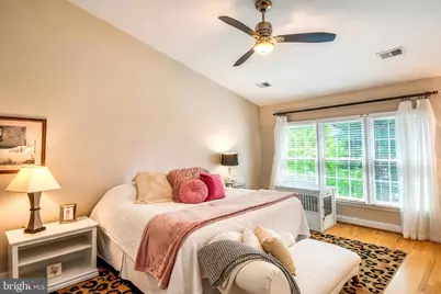 1040 Grand Oak Way, Rockville, MD 20852 - Photo 28