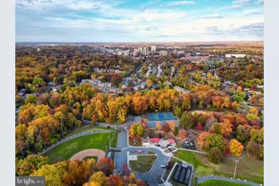 1040 Grand Oak Way, Rockville, MD 20852 - Photo 4