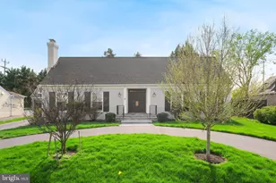 11005 Luxmanor Rd, North Bethesda, MD 20852 - Photo 2