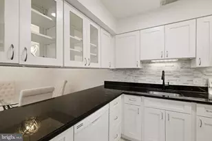 5801 Inman Park Cir, Rockville, MD 20852 - Photo 4