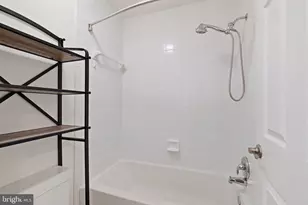 5801 Inman Park Cir, Rockville, MD 20852 - Photo 14