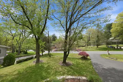 9825 Betteker Lane, Potomac, MD 20854 - Photo 38