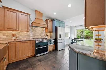9825 Betteker Lane, Potomac, MD 20854 - Photo 6