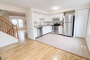 20211 Waters Row Terrace, Germantown, MD 20874 - Photo 10