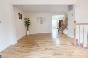 20211 Waters Row Terrace, Germantown, MD 20874 - Photo 4