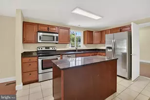 8113 Brucar Ct, Gaithersburg, MD 20877 - Photo 16
