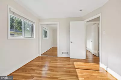 113 Hutton Street, Gaithersburg, MD 20877 - Photo 4