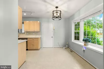 1008 Julian Place, Rockville, MD 20852 - Photo 6
