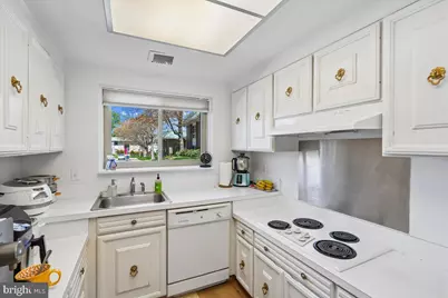 3411 S Leisure World Boulevard #90-E, Silver Spring, MD 20906 - Photo 8