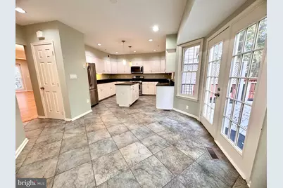 11433 Hollowstone Drive, Rockville, MD 20852 - Photo 8