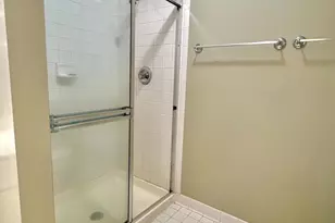 11433 Hollowstone Dr, Rockville, MD 20852 - Photo 16