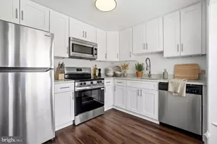 185 Sharpstead Ln, Gaithersburg, MD 20878 - Photo 4