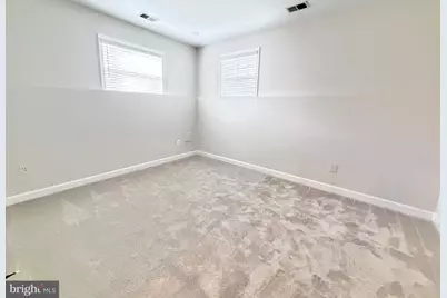 300 Garden View Square, Rockville, MD 20850 - Photo 32