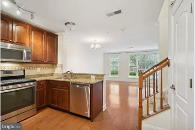 22936 Spicebush Drive #1361, Clarksburg, MD 20871 - Photo 6