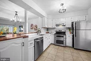 19257 Wheatfield Terrace, Gaithersburg, MD 20879 - Photo 6