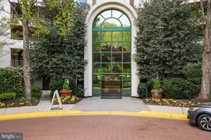 10101 Grosvenor Pl, Rockville, MD 20852 - Photo 4