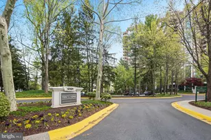 10101 Grosvenor Pl, Rockville, MD 20852 - Photo 2