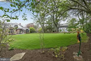 9325 Renshaw Dr, Bethesda, MD 20817 - Photo 56