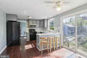 17312 Amity Dr, Gaithersburg, MD 20877 - Photo 4