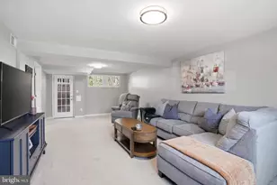 810 Venice Dr, Silver Spring, MD 20904 - Photo 20