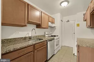 1900 Lyttonsville Rd, Silver Spring, MD 20910 - Photo 16