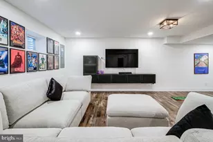 9817 Fernwood Rd, Bethesda, MD 20817 - Photo 20