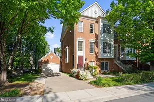 11911 Kings Bridge Way, Rockville, MD 20852 - Photo 2