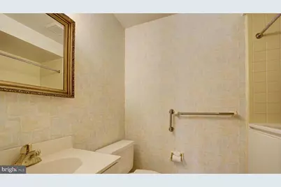 10902 Wickshire Way #F, Rockville, MD 20852 - Photo 22