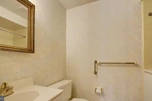 10902 Wickshire Way, Rockville, MD 20852 - Photo 22