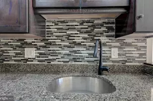 1900 Lyttonsville Rd, Silver Spring, MD 20910 - Photo 16