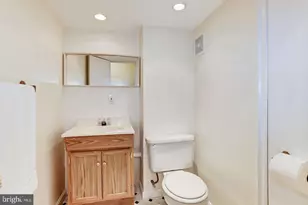 7504 Brenish Dr, Gaithersburg, MD 20879 - Photo 24