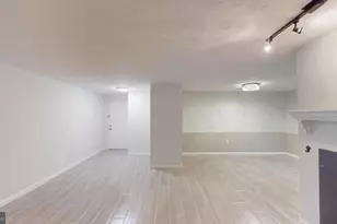 18204 Swiss Cir, Germantown, MD 20874 - Photo 8