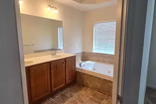 23121 Arora Hills Dr, Clarksburg, MD 20871 - Photo 4