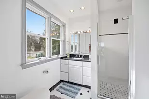 11641 Glen Rd, Potomac, MD 20854 - Photo 30