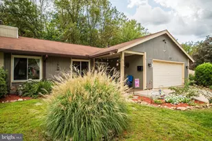 11 Aquarius Ct, Silver Spring, MD 20906 - Photo 4