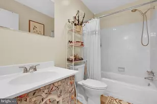 19316 Frenchton Pl, Montgomery Village, MD 20886 - Photo 18