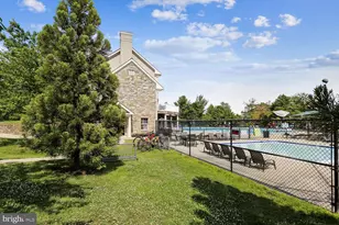 13236 Maplecrest Dr, Potomac, MD 20854 - Photo 46