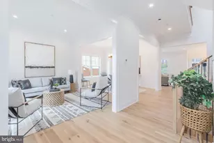 8806 Walnut Hill Rd, Chevy Chase, MD 20815 - Photo 4