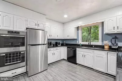 8304 Mariner Court, Gaithersburg, MD 20882 - Photo 2