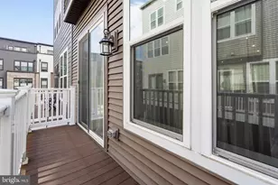 16233 Connors Wy, Rockville, MD 20855 - Photo 20