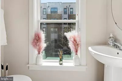 16233 Connors Way, Rockville, MD 20855 - Photo 8