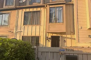 9226 Chadburn Pl, Montgomery Village, MD 20886 - Photo 2